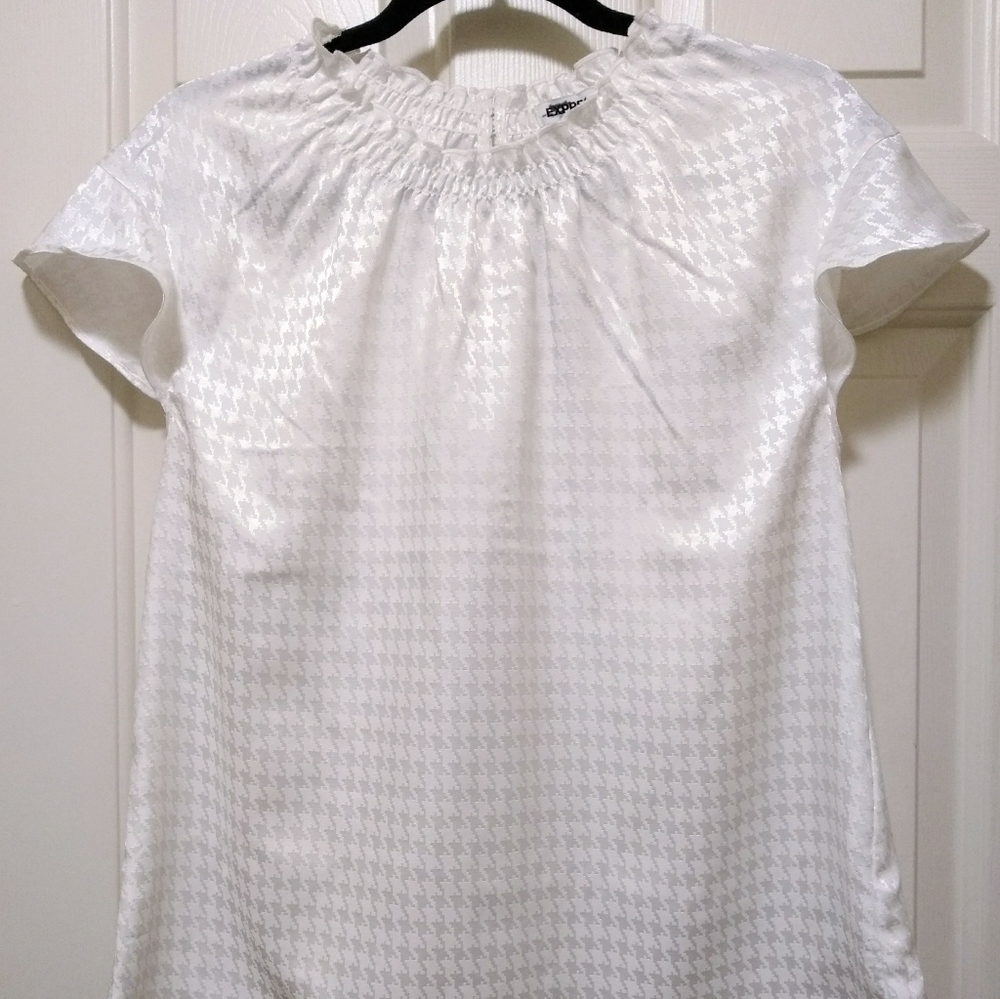 High Neck Houndstooth Pattern Top